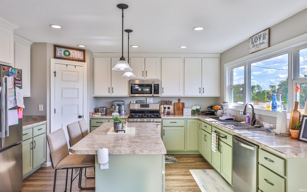 Photo of 12671 Slash Pass, Fort Wayne, IN 46818 (MLS # 202541720)