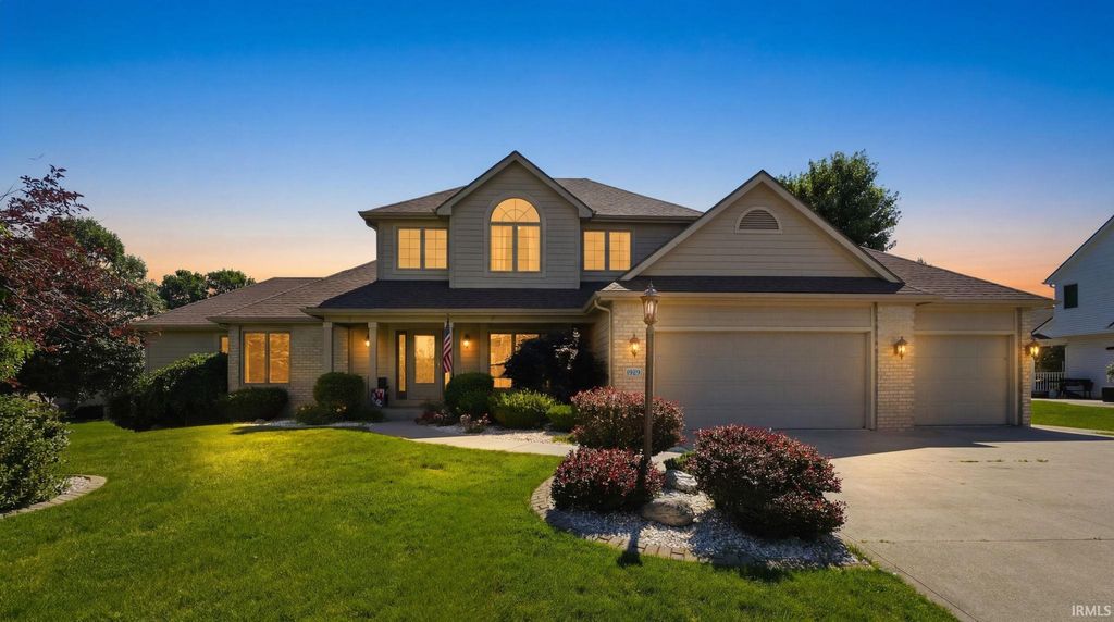 Photo of 1929 Calais Road, Fort Wayne, IN 46814 (MLS # 202624655)