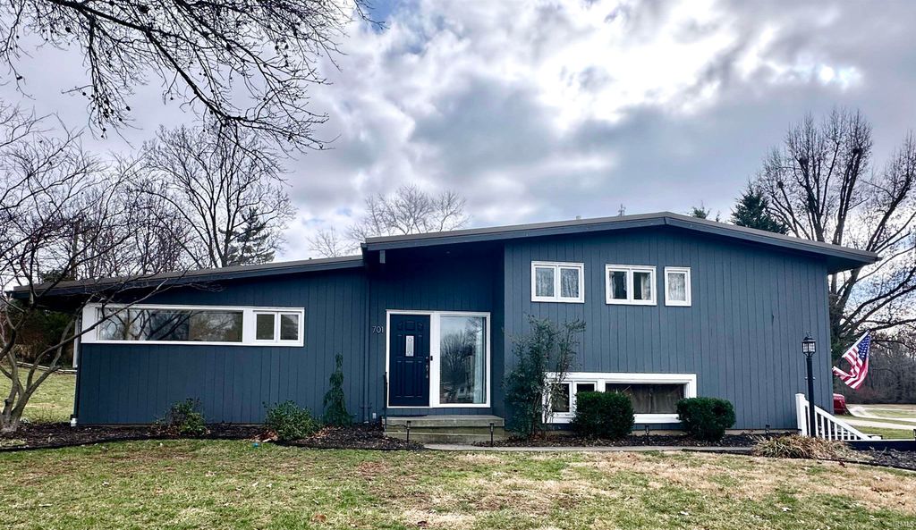 Photo of 701 Applewood Road, Huntingburg, IN 47542 (MLS # 202602341)