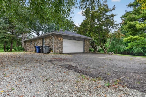 Tiny photo for 3509 S Albright Road, Kokomo, IN 46902 (MLS # 202639571)