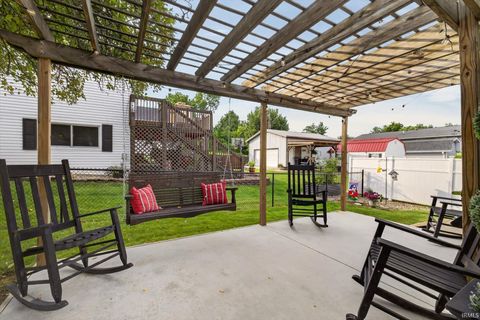 Tiny photo for 322 S 2nd Street, Ellettsville, IN 47429 (MLS # 202625393)