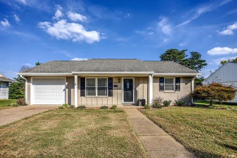Photo of 5815 Ashbrooke Road, Evansville, IN 47710 (MLS # 202540903)