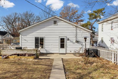Tiny photo for 1025 N 8th Street, Lafayette, IN 47904 (MLS # 202602484)