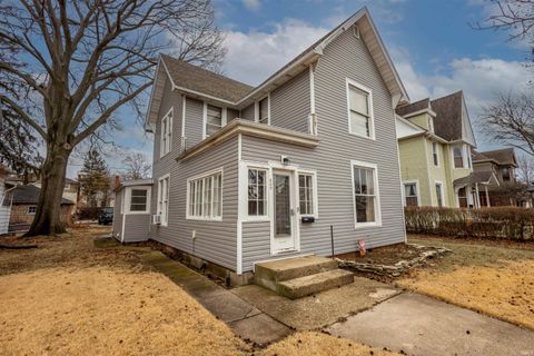 Photo of 809 S 9th Street, Lafayette, IN 47905 (MLS # 202608588)