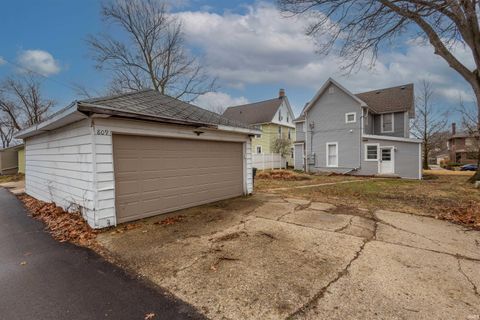 Tiny photo for 809 S 9th Street, Lafayette, IN 47905 (MLS # 202608588)