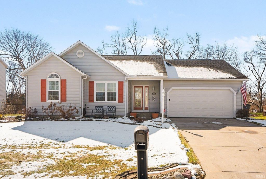 Photo of 11476 Lauren Drive, Osceola, IN 46561 (MLS # 202606160)