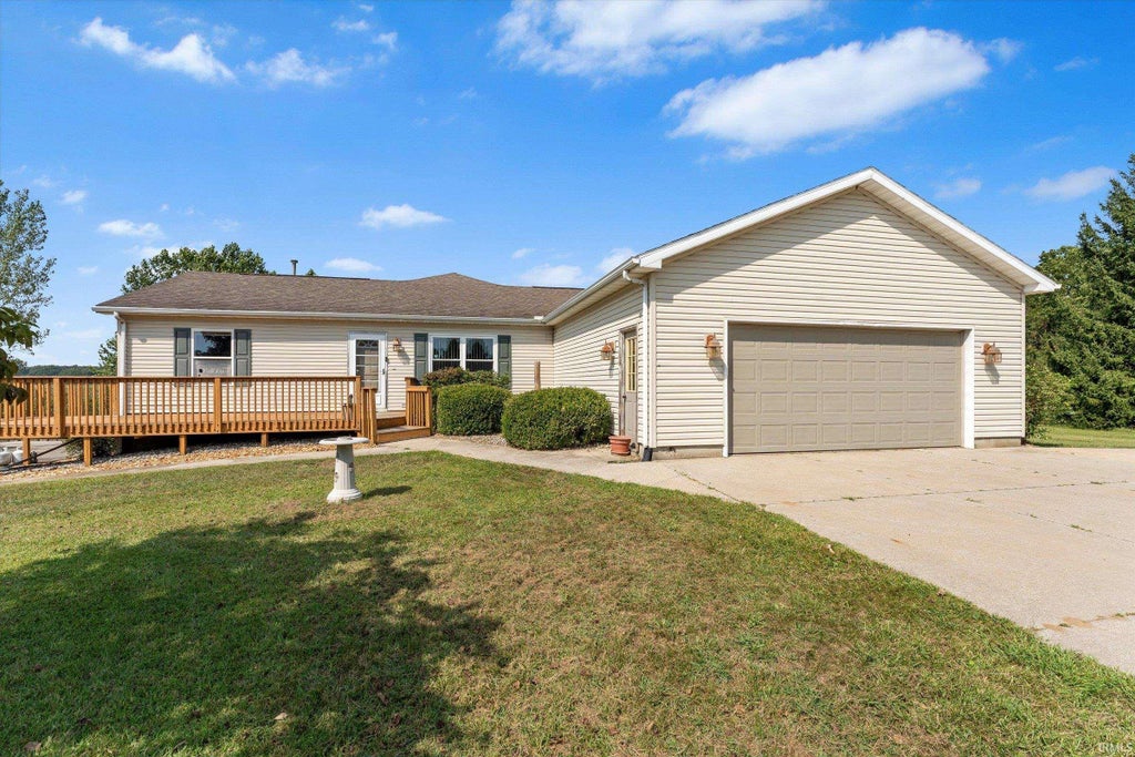 Photo of 12330 County Road 4 Street, Middlebury, IN 46540 (MLS # 202637090)