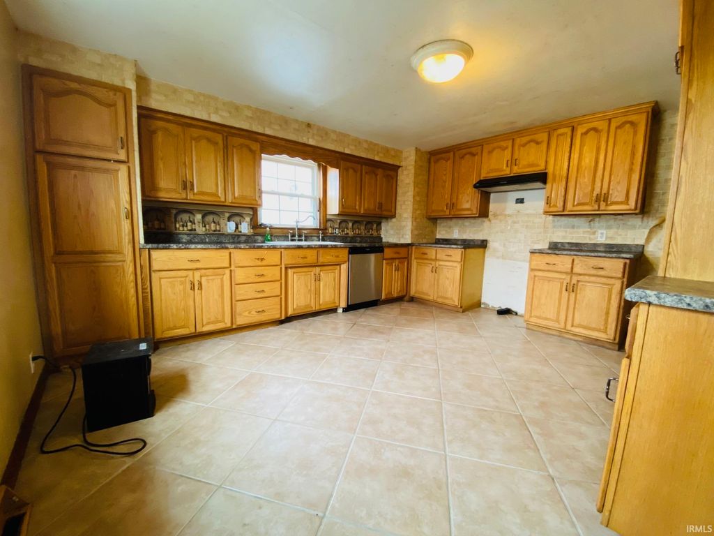 Photo of 600 N Bluff Street, Winslow, IN 47598 (MLS # 202600257)