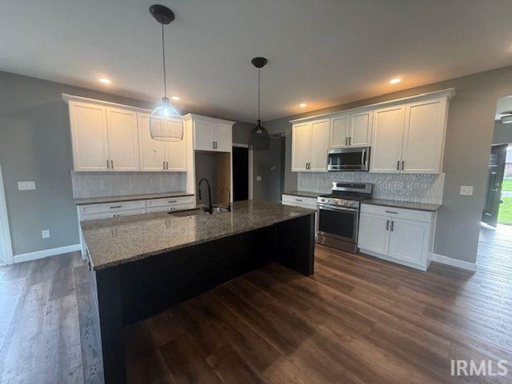 Photo of 53388 Wallace Lane, South Bend, IN 46635 (MLS # 202614614)