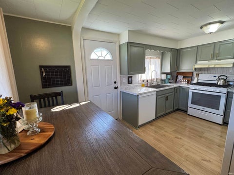 Tiny photo for 514 N WAYNE Street, Peru, IN 46970 (MLS # 202640282)