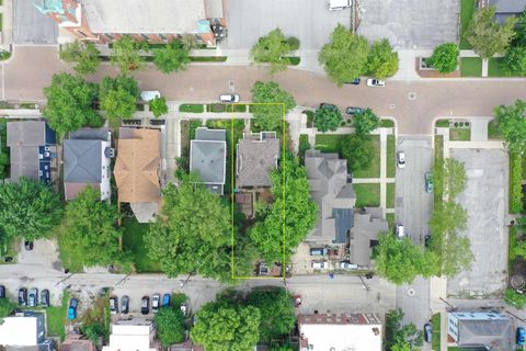 Tiny photo for 715 North Street, Lafayette, IN 47901 (MLS # 202622641)