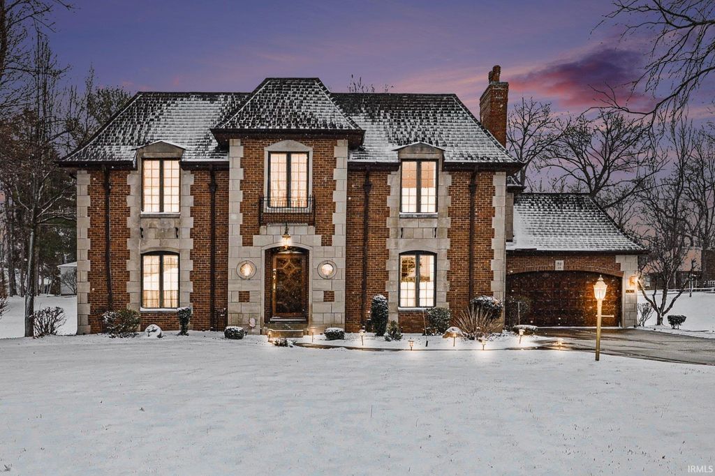 Photo of 50670 Tarrington Way, Granger, IN 46530 (MLS # 202608927)