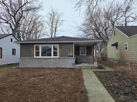 Photo of 1061 S ELIZABETH Street, Kokomo, IN 46902 (MLS # 202605226)