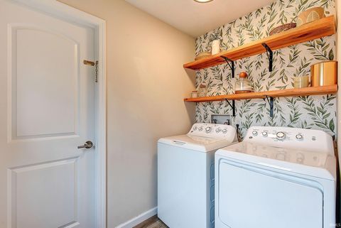 Tiny photo for 1931 Morton Street, Lafayette, IN 47904 (MLS # 202525684)