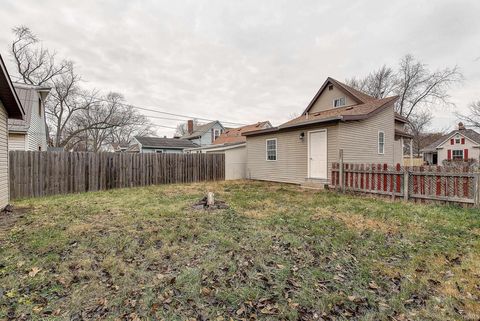 Tiny photo for 1931 Morton Street, Lafayette, IN 47904 (MLS # 202525684)