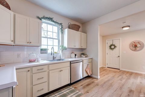 Tiny photo for 1931 Morton Street, Lafayette, IN 47904 (MLS # 202525684)