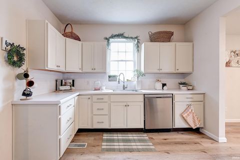 Tiny photo for 1931 Morton Street, Lafayette, IN 47904 (MLS # 202525684)