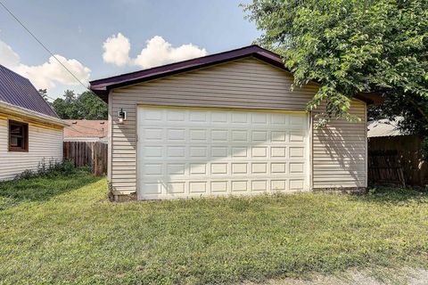 Tiny photo for 1931 Morton Street, Lafayette, IN 47904 (MLS # 202525684)