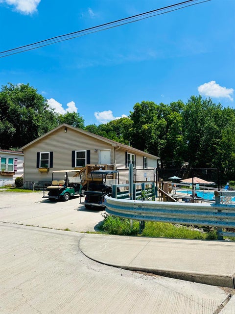 Tiny photo for 11102 N Landings Road, Monticello, IN 47960 (MLS # 202626528)