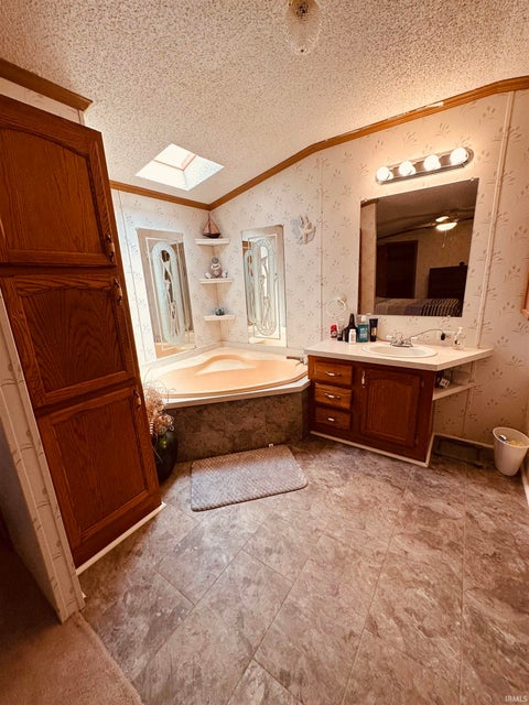 Tiny photo for 11102 N Landings Road, Monticello, IN 47960 (MLS # 202626528)
