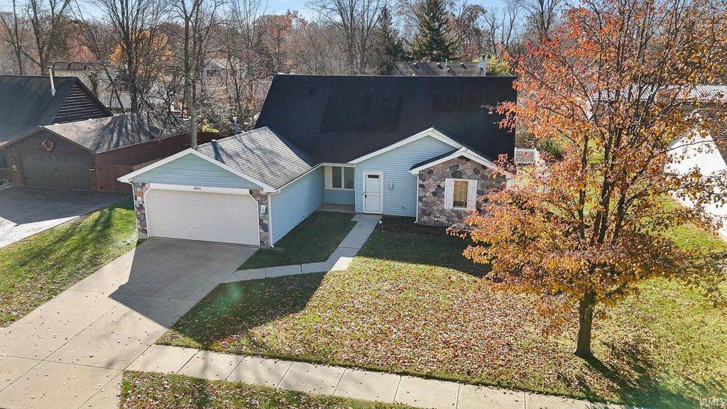 Photo of 6014 Sundance Drive, Fort Wayne, IN 46825 (MLS # 202546462)