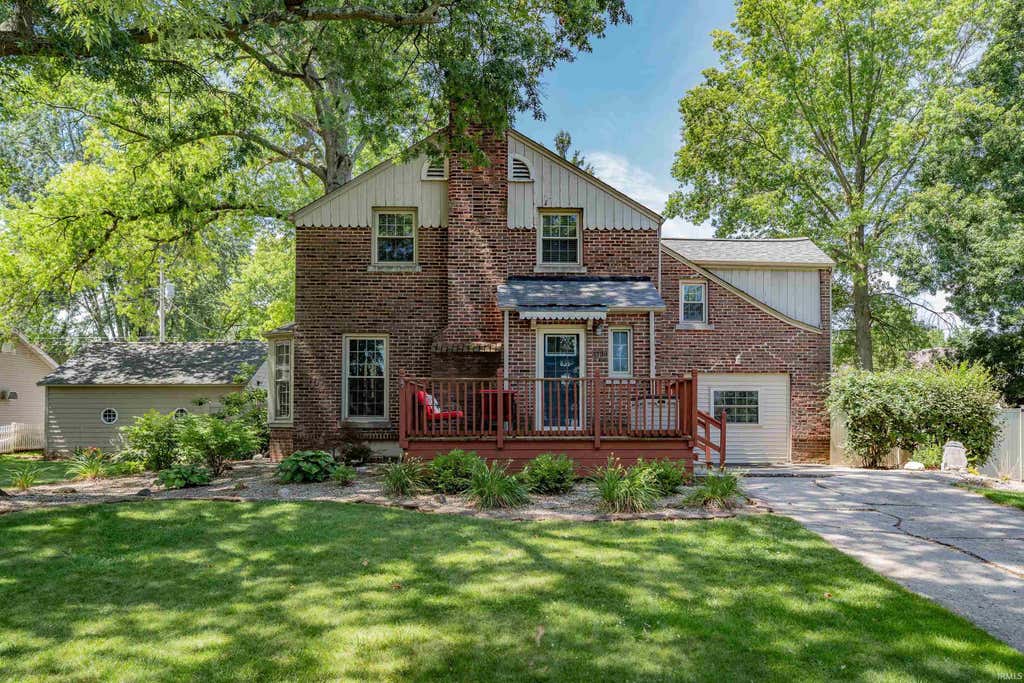 Photo of 1738 Cherry Street, Huntington, IN 46750 (MLS # 202626104)