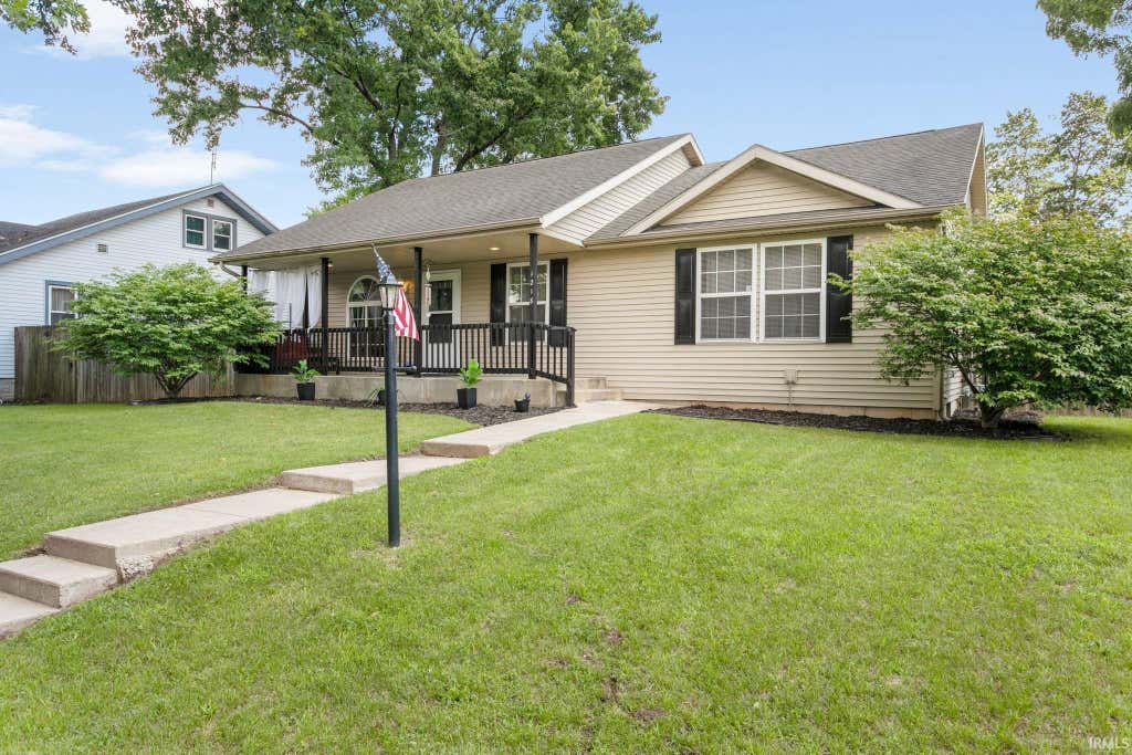 Photo of 1218 S 34th Street, South Bend, IN 46615 (MLS # 202626548)