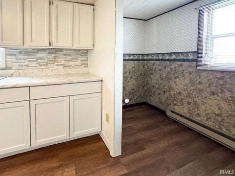 Tiny photo for 404 S West Street, Winchester, IN 47394 (MLS # 202637964)