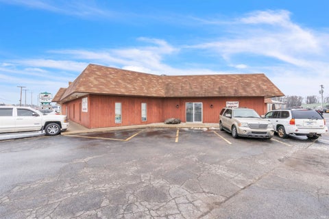Tiny photo for 905 W North Street, Kendallville, IN 46755 (MLS # 202618009)