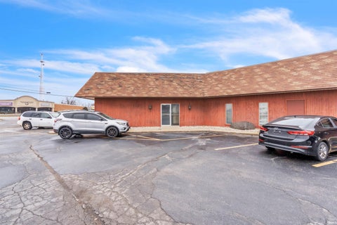 Tiny photo for 905 W North Street, Kendallville, IN 46755 (MLS # 202618009)