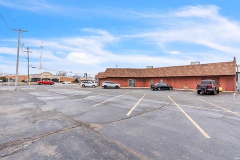 Tiny photo for 905 W North Street, Kendallville, IN 46755 (MLS # 202618009)