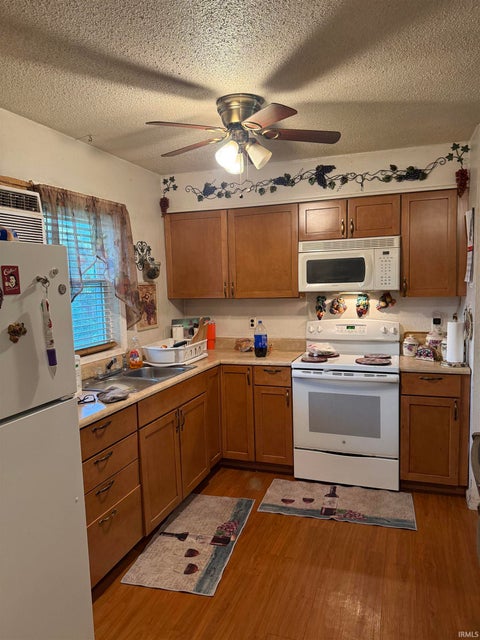 Tiny photo for 2158 S Fairfield Drive, Marion, IN 46953 (MLS # 202635225)