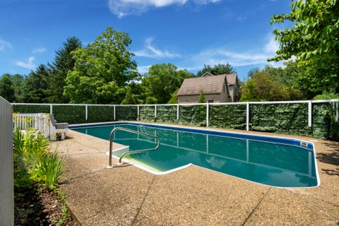 Tiny photo for 40 Blackberry Court, Lafayette, IN 47905 (MLS # 202629061)