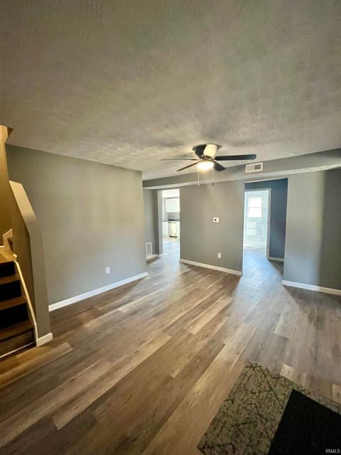 Tiny photo for 1032 S Bell Street, Kokomo, IN 46902 (MLS # 202545456)