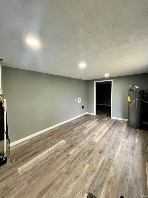 Tiny photo for 1032 S Bell Street, Kokomo, IN 46902 (MLS # 202545456)