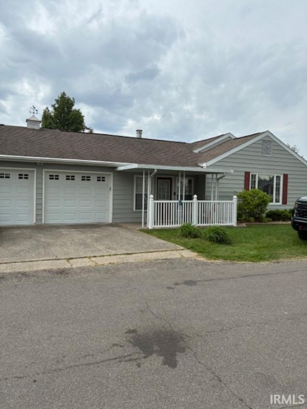 Photo of 489 NE D. street Street, Linton, IN 47441 (MLS # 202615327)