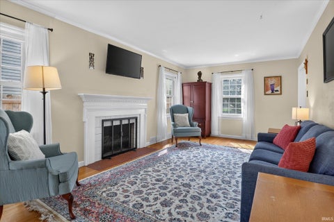Tiny photo for 424 Miami Club Drive, Mishawaka, IN 46544 (MLS # 202634337)
