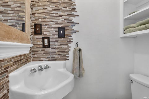 Tiny photo for 424 Miami Club Drive, Mishawaka, IN 46544 (MLS # 202634337)