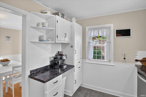 Tiny photo for 424 Miami Club Drive, Mishawaka, IN 46544 (MLS # 202634337)