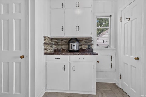 Tiny photo for 424 Miami Club Drive, Mishawaka, IN 46544 (MLS # 202634337)
