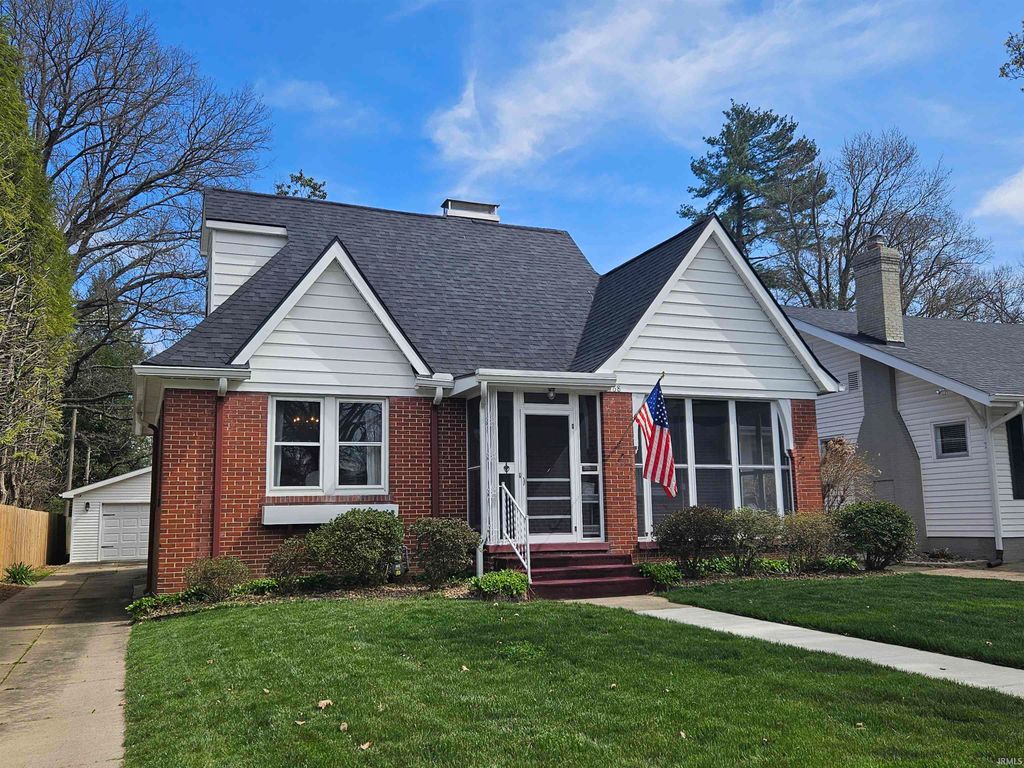 Photo of 768 S Lombard Avenue, Evansville, IN 47714 (MLS # 202609794)