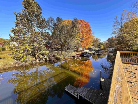 Tiny photo for 11044 N Landings Road, Monticello, IN 47960 (MLS # 202547298)