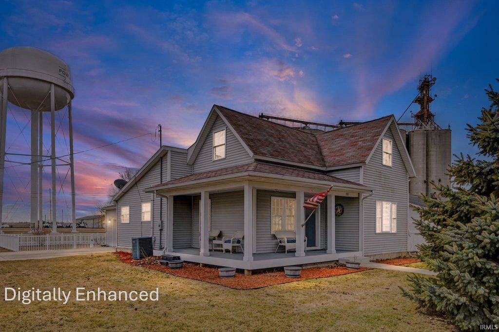 Photo of 310 E 7th Street, Fowler, IN 47944 (MLS # 202605505)