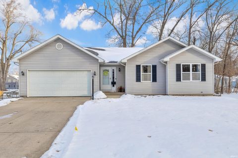 Photo of 10449 Charles Street, Osceola, IN 46561 (MLS # 202604670)