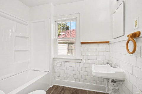 Tiny photo for 308 E 8th Street, Mishawaka, IN 46544 (MLS # 202639474)
