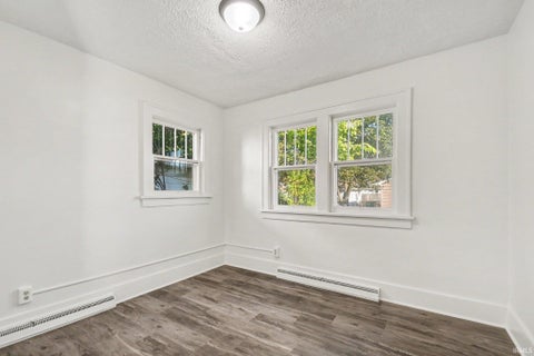 Tiny photo for 308 E 8th Street, Mishawaka, IN 46544 (MLS # 202639474)