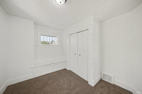 Tiny photo for 308 E 8th Street, Mishawaka, IN 46544 (MLS # 202639474)