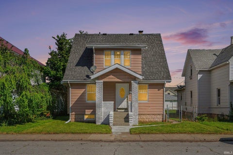 Tiny photo for 308 E 8th Street, Mishawaka, IN 46544 (MLS # 202639474)