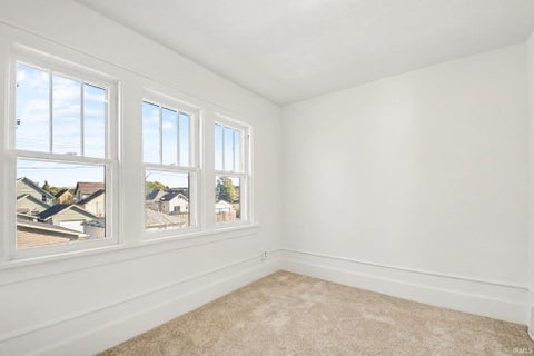 Tiny photo for 308 E 8th Street, Mishawaka, IN 46544 (MLS # 202639474)