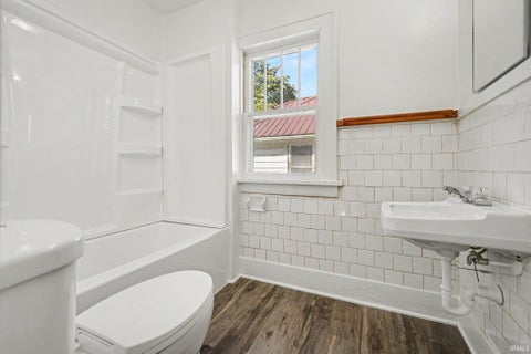Tiny photo for 308 E 8th Street, Mishawaka, IN 46544 (MLS # 202639474)